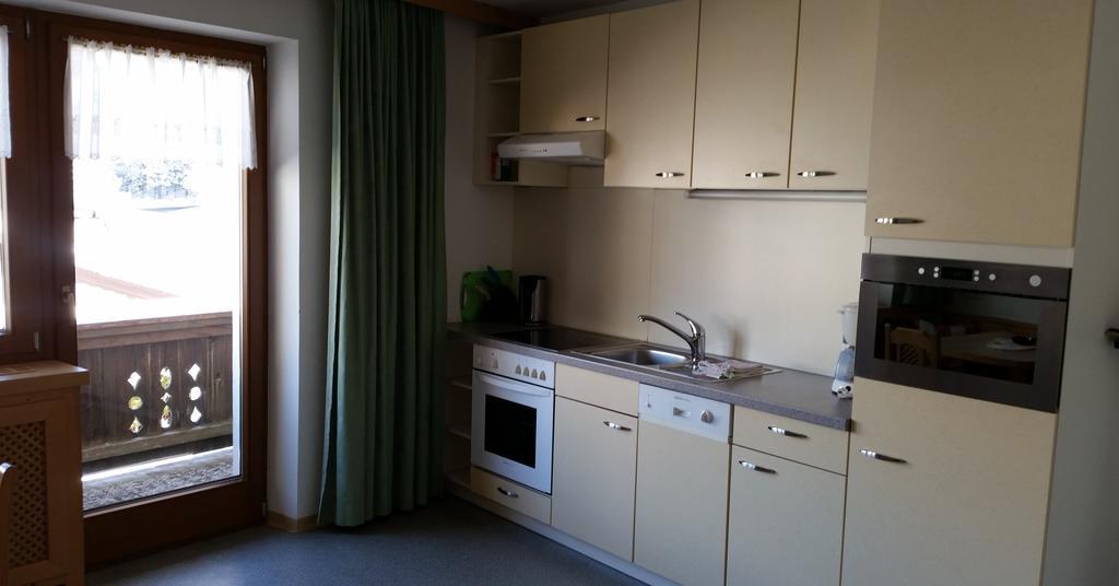 Haus Tuxerklamm Finkenberg Room photo