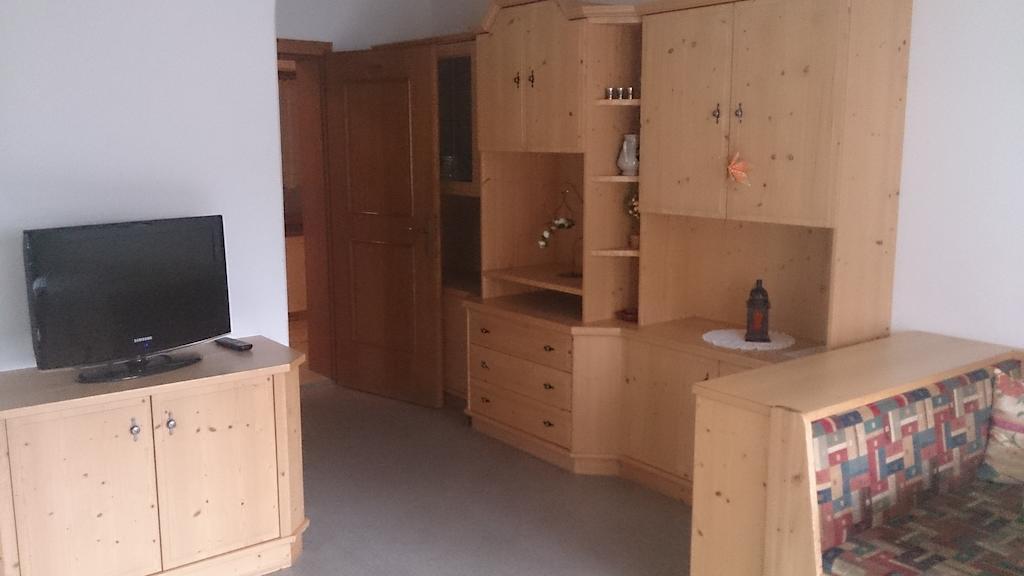 Haus Tuxerklamm Finkenberg Room photo